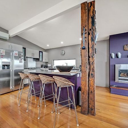 Ned Kelly'S Retreat - Stunning 3Br Townhouse L Lake Views L Wifi L Bbq Джиндабайн Экстерьер фото