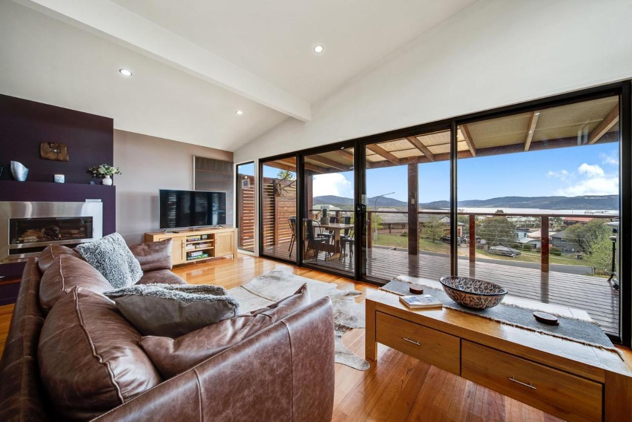Ned Kelly'S Retreat - Stunning 3Br Townhouse L Lake Views L Wifi L Bbq Джиндабайн Экстерьер фото