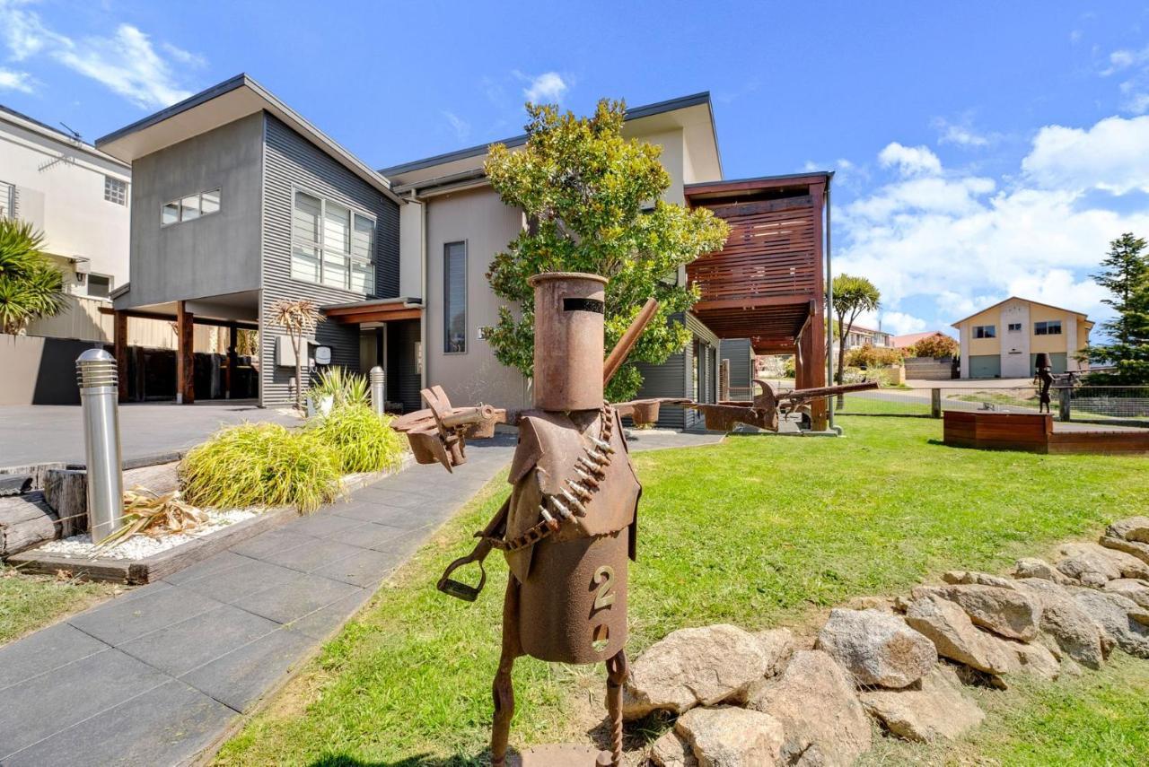 Ned Kelly'S Retreat - Stunning 3Br Townhouse L Lake Views L Wifi L Bbq Джиндабайн Экстерьер фото
